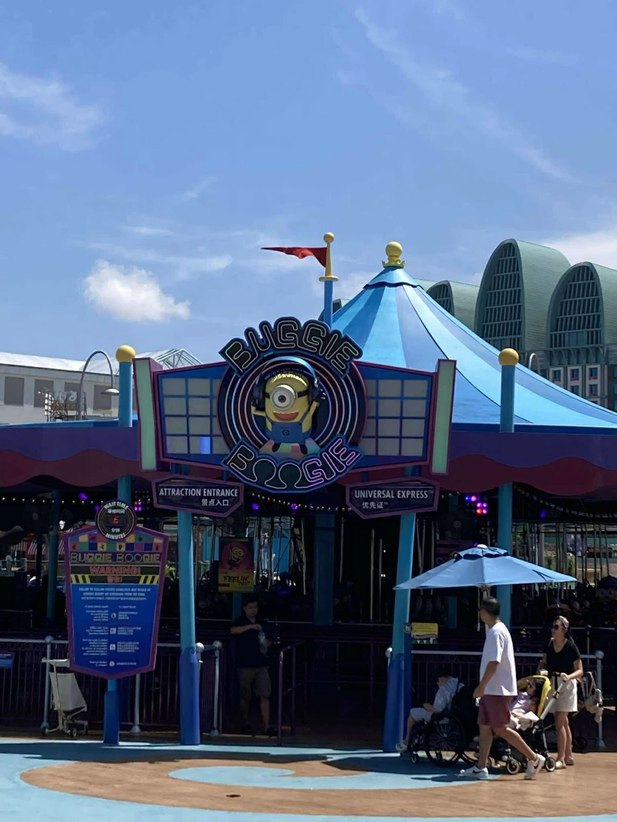 BOOGIE WONDERLAND Buggie Boogie is a dance party-themed carousel