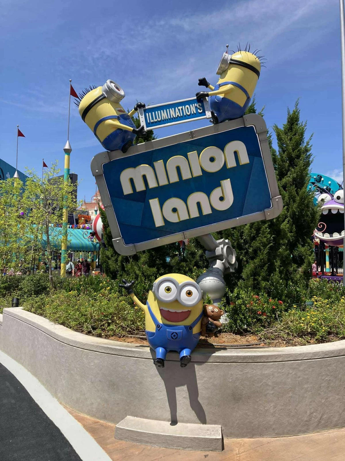 BELLO, EVERYBODY Bob and his teddy bear Tim greet guests upon entry