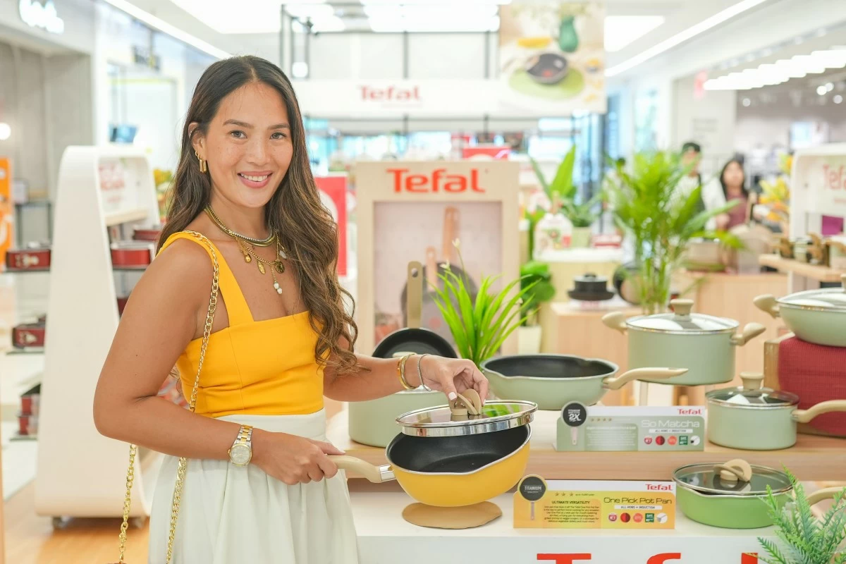 Aliza Apostol-Goco visits the Tefal pop-up at The SM Store Makati
