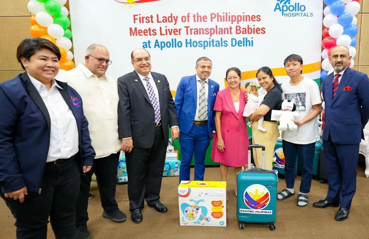 The First Lady with the Philippine - India Chamber of Commerce, at the Apollo Hospital.
