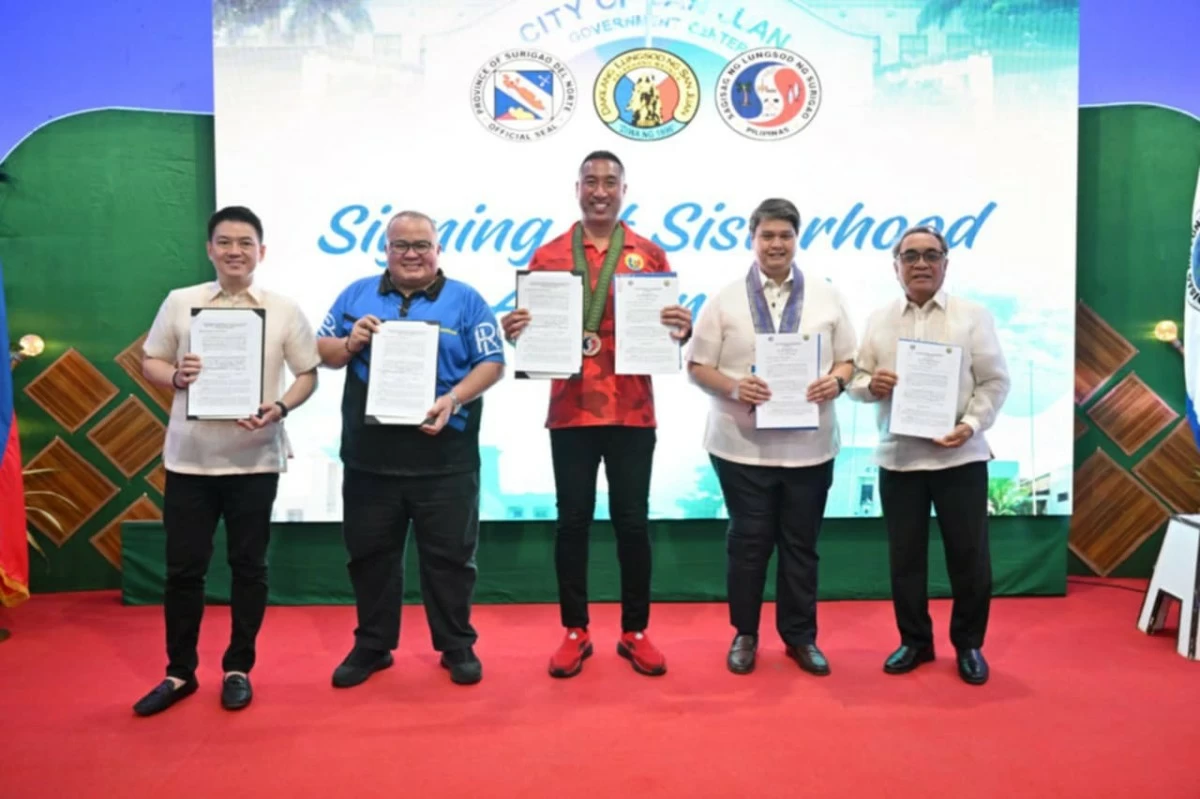 San Juan City Mayor and League of Cities of the Philippines National President Francis Zamora signs sisterhood agreements with the Province of Surigao del Norte, Surigao City, the Province of Surigao del Sur, and Tandag City.

From left to right: Surigao del Norte Vice Governor Eddie Gokiangkee Jr., Governor Robert Lyndon Barbers, San Juan City Mayor Francis Zamora, Surigao City Mayor Pablo Yves Dumlao II, and Vice Mayor Alfonso Casurra.

