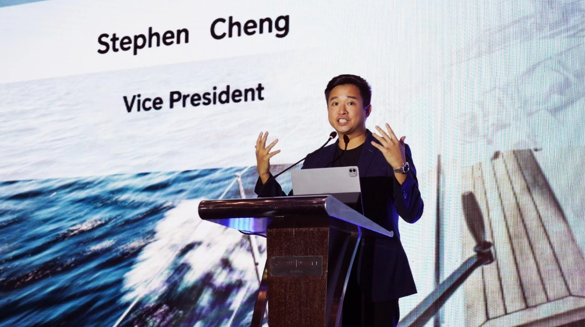 Mr. Stephen Bryan Cheng, Vice President of HONOR Philippines, presented the growth and big milestones of the HONOR Philippines in front of the 35 markets from Southeast Asia and Middle East.