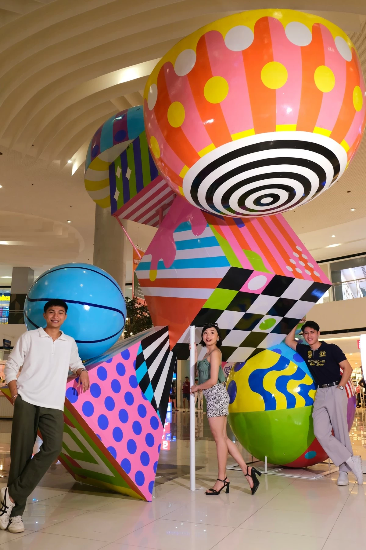 Feel the joy at Kadayawan Colorscapes where playful shapes and vibrant hues come alive.
