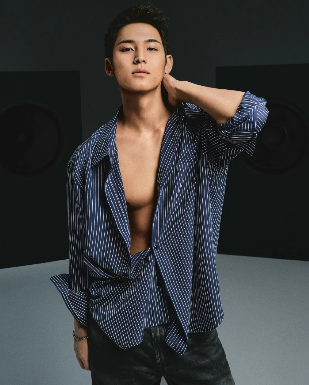 Mingyu (Instagram/Calvin Klein) 