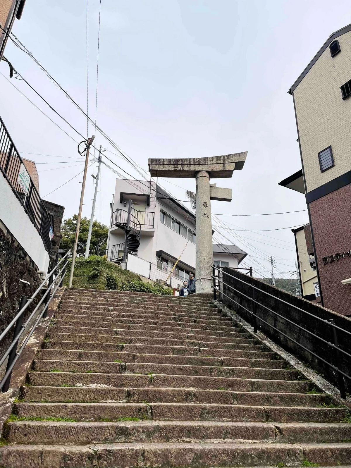 STILL STANDING A torii pillar of Sanno Shrine remained standing amid the devastation.