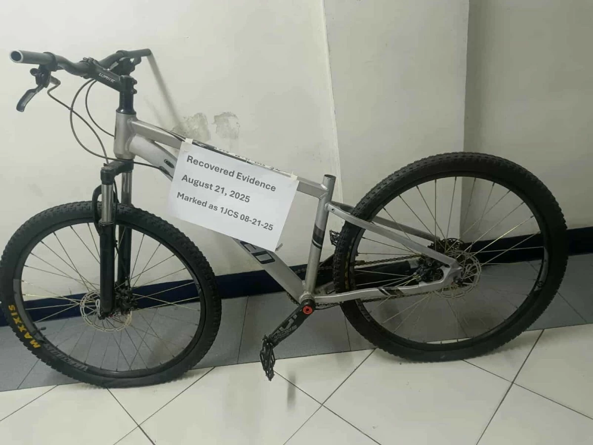 The three recovered bicycles worth P187,000. (Photos from Pasig CPS)