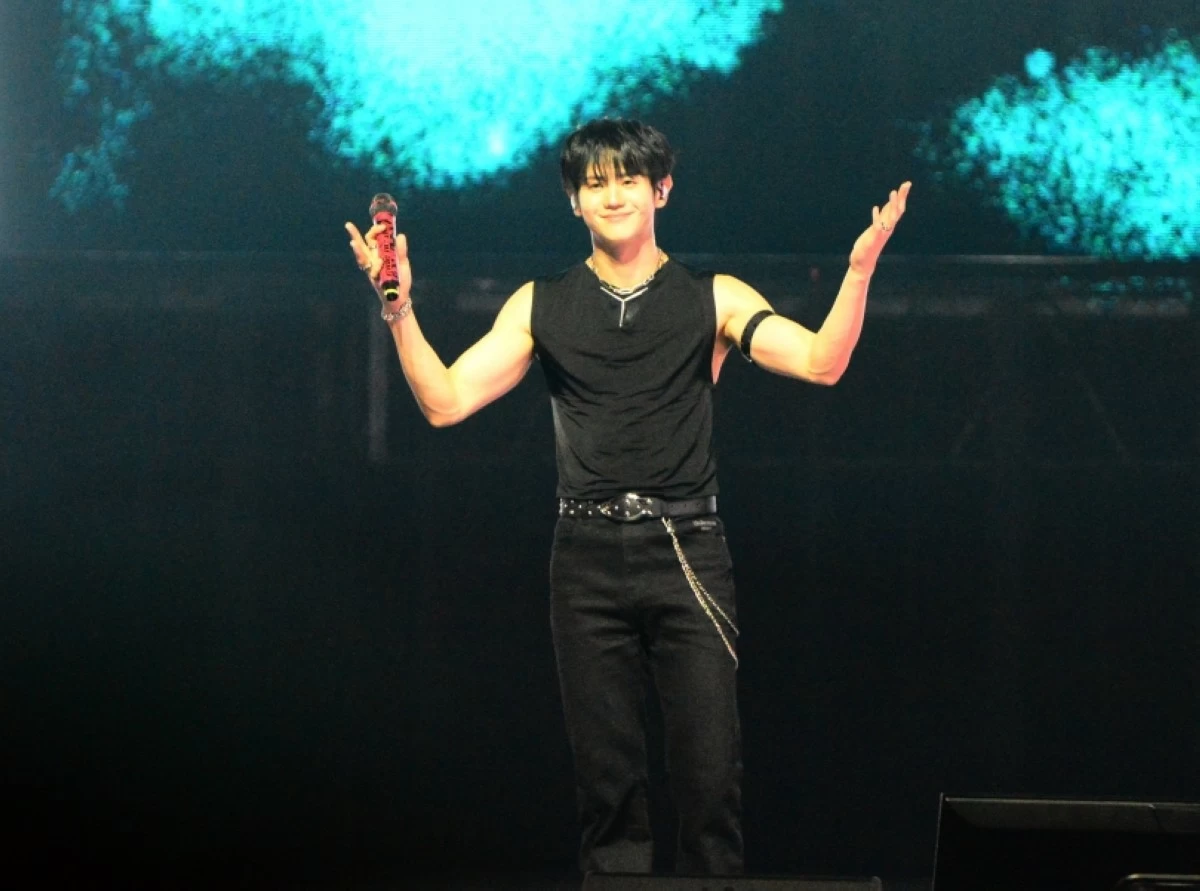 K-pop boy band Highlight performing at their 