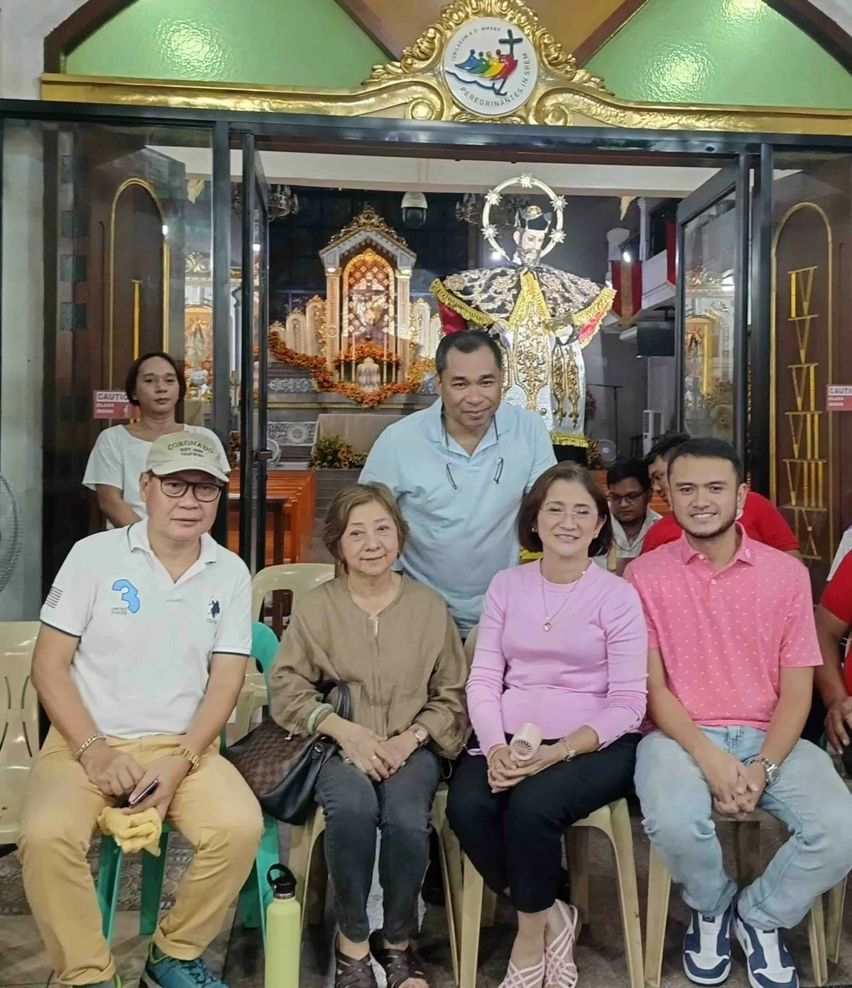Mayor Emy Calixto Rubiano with Malibay civic and cultural leaders