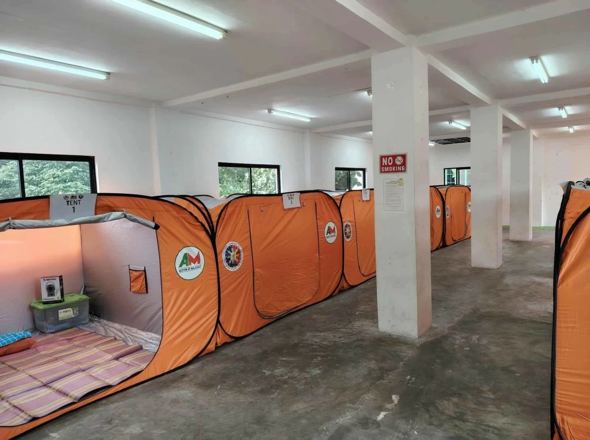 The Caloocan City government readies sleeping area for evacuees (Photo from Caloocan City Government)