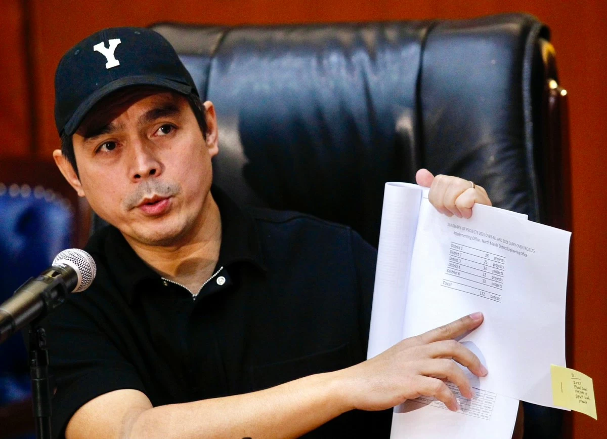 Manila Mayor Francisco “Isko Moreno” Domagoso presented a list of flood control projects during a press conference at City Hall on August 27. (Courtesy of Mark Balmores) 