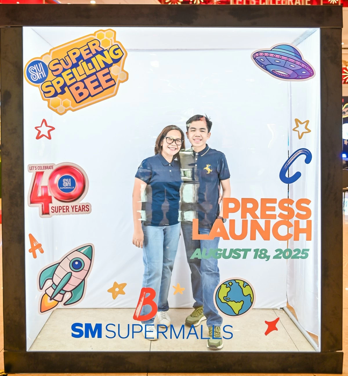 Timothy Flynn Tiamzon, grand winner of the SM Super Spelling Bee 2024 from SM City Marikina, joined this year’s competition to celebrate and inspire a new batch of young spelling champions.