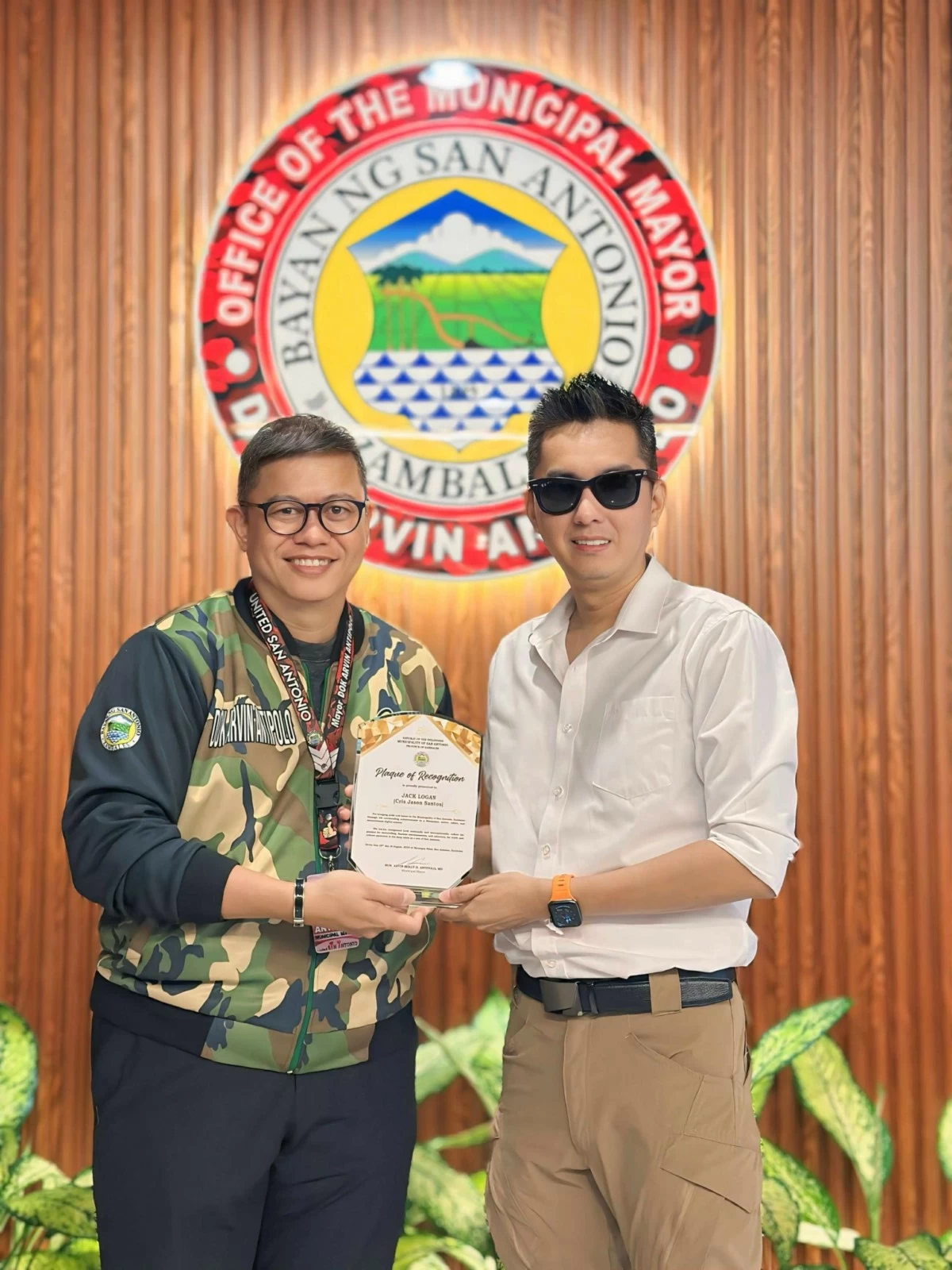 San Antonio, Zambales Mayor Arvin Antipolo (left) and Jack Logan.