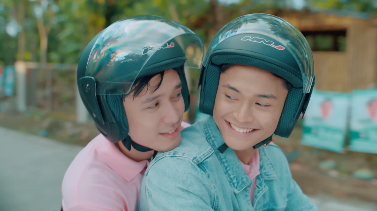 Mikoy Morales and Esteban Mara