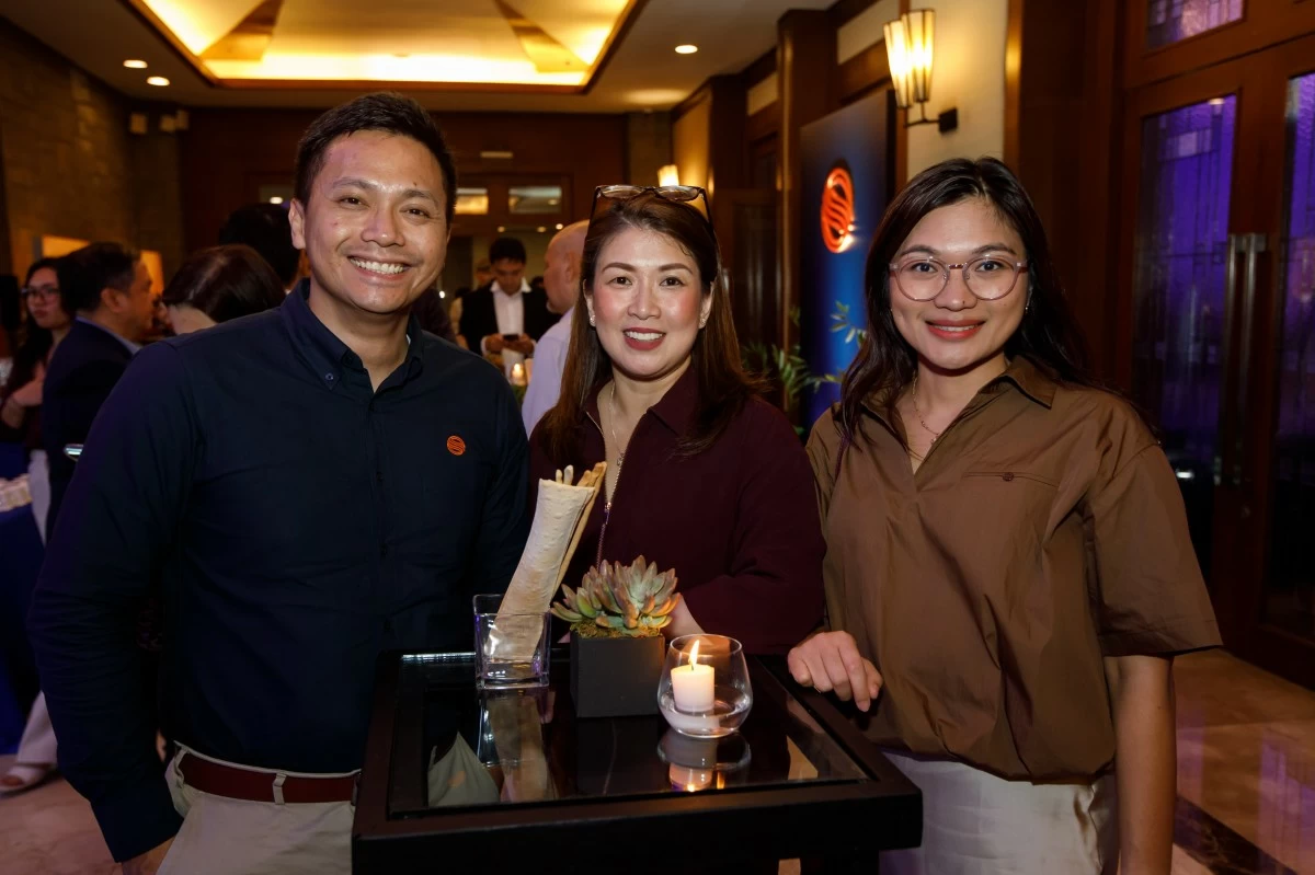 Jomi De Guzman, senior assistant vice president for project development of Signature Series; Maggie Dy, vice president for Business Development of Signature Series; and Jenn Chua, senior assistant vice president for Marketing of Signature Series