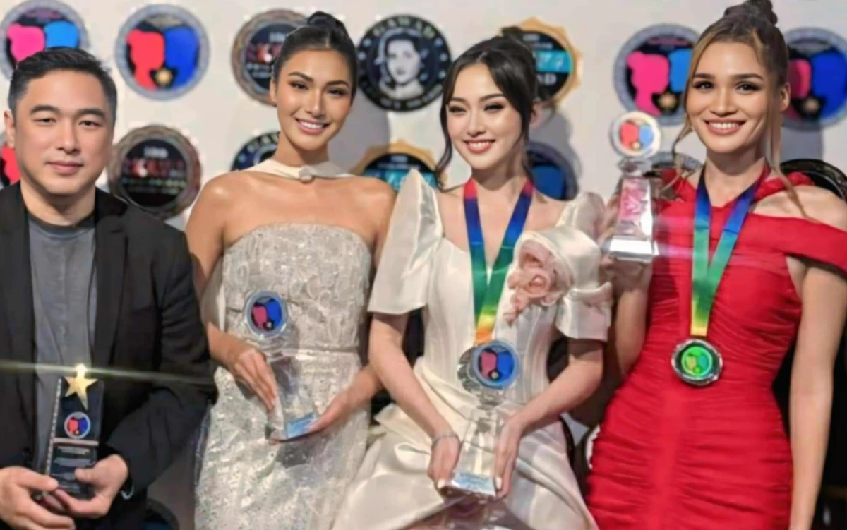 Famed photographer Raymond Saldaña, and beauty queens Myrna Esguerra, Katrina Johnson, and Anna Lakrini.