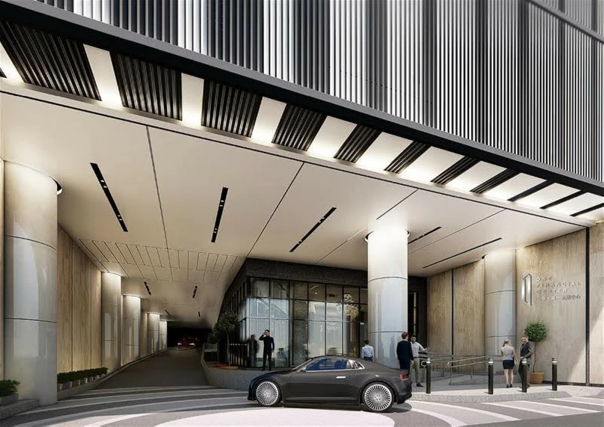 An elegant drop-off area that enhances the experience of working in this corporate tower