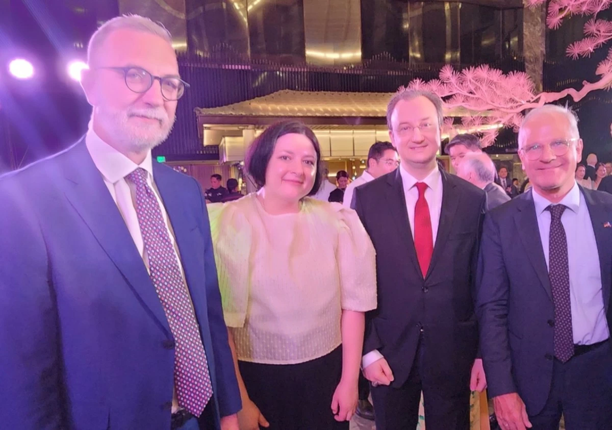 Ambassador Davide Giglio of the Embassy of Italy with Ambassador Yuliia Fediv, Ambassador Niyazi Evren Akyol of the Embassy of Turkiye, and Ambassador Andreas Michael Pfaffernoschke of the Embassy of Germany