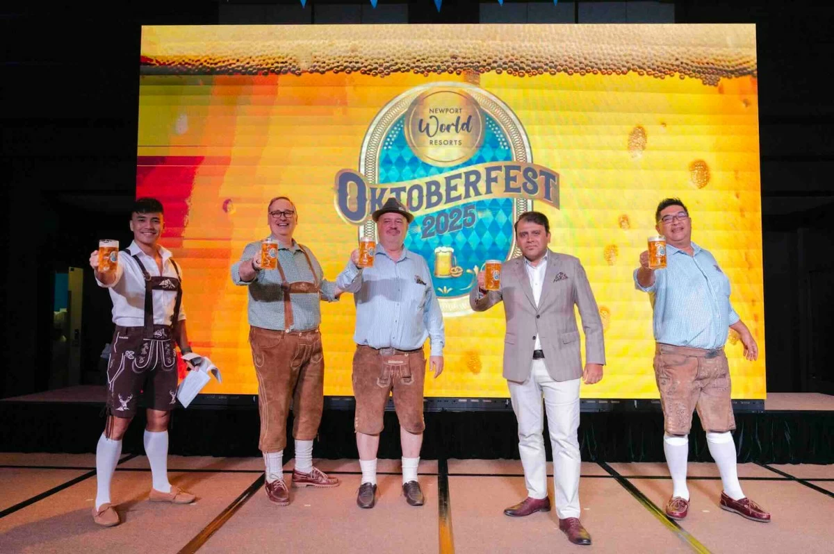 Leading the media launch were host Eric Bituin; Knut Becker, Newport World Resorts vice president of food and beverage operations; Riko Schachermeyer, Weihenstephan Brewery distributor; Gagan Talwar, Hilton Manila general manager; and Iulai Sau, Hilton Manila director of operations.