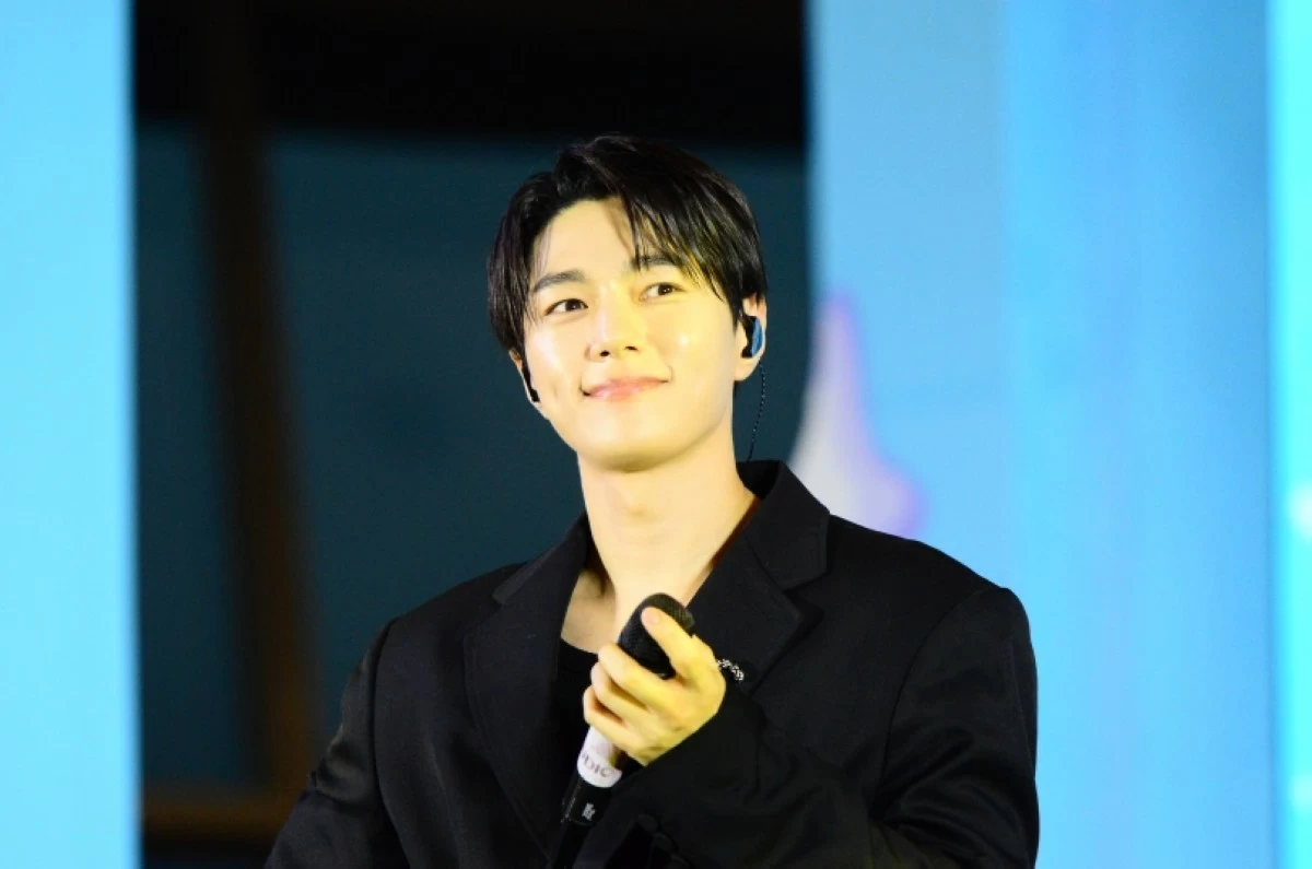 Korean star Kim Myung-soo  at the Korea Travel Fiesta held at the SM Mall of Asia Music Hall (Jonathan Hicap) 