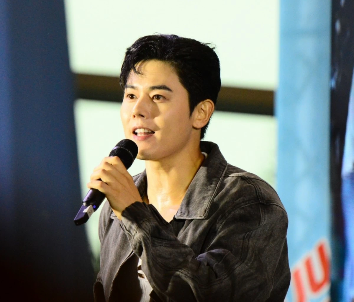 Kim Dongjun (Jonathan HIcap)