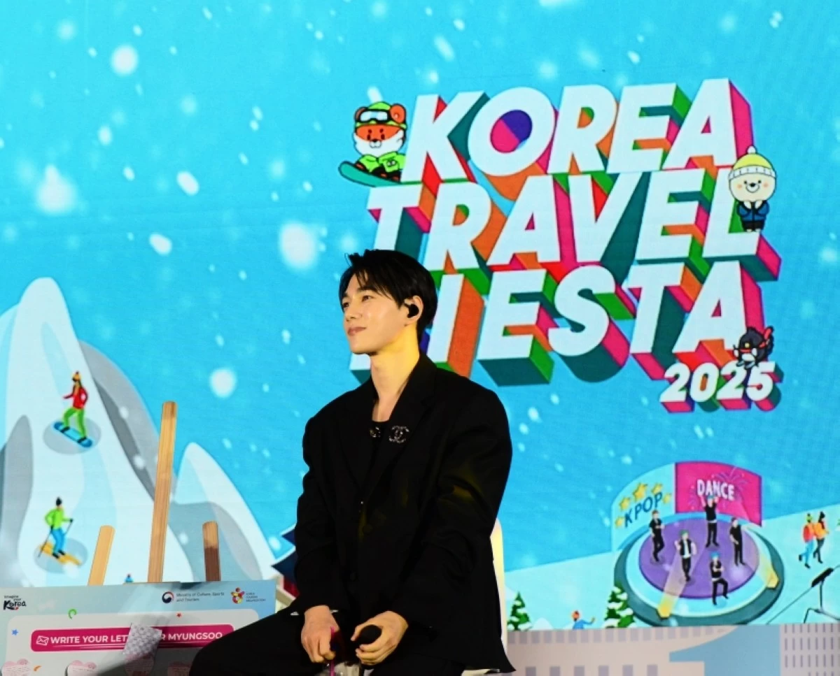 Korean star Kim Myung-soo (Jonathan Hicap)