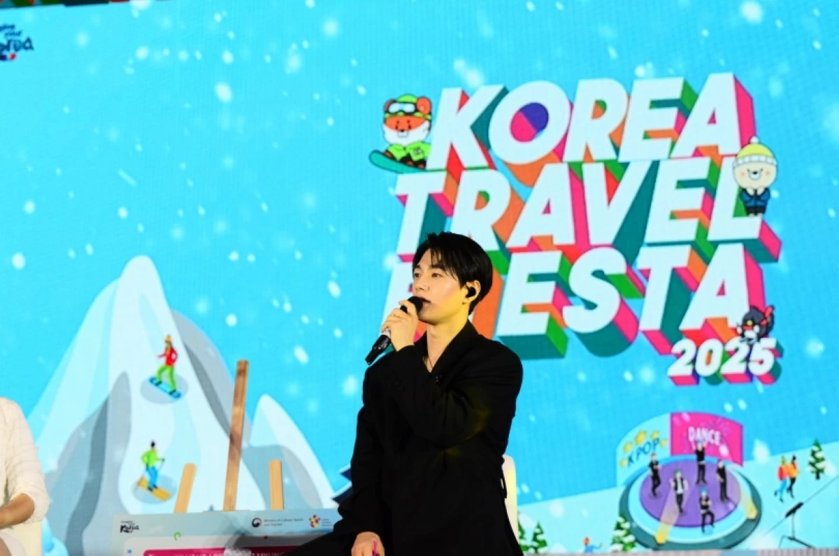 Korean star Kim Myung-soo (Jonathan Hicap)