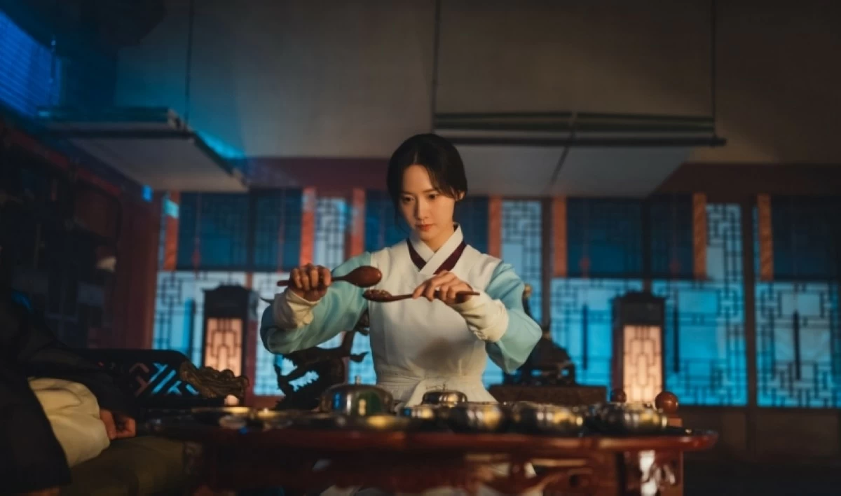 Yoona in “Bon Appétit, Your Majesty” (tvN)