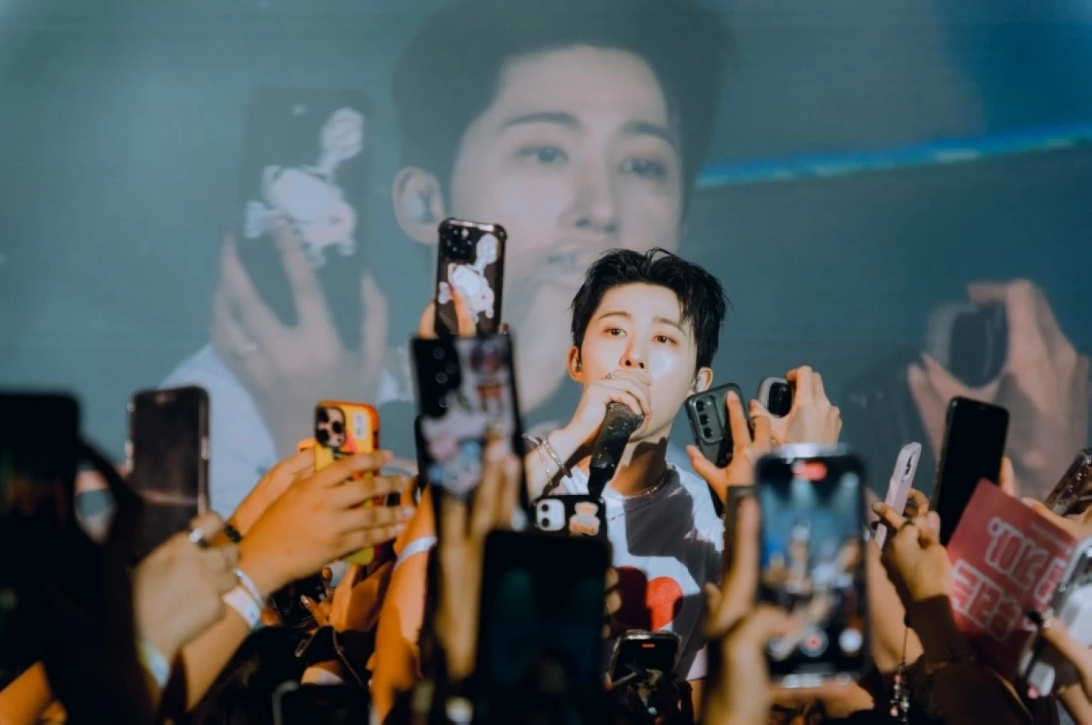 B.I performing at his “The Last Parade Tour in Manila” on Aug. 30 at the SM North EDSA Skydome (Photo courtesy of Diadema Paiso)