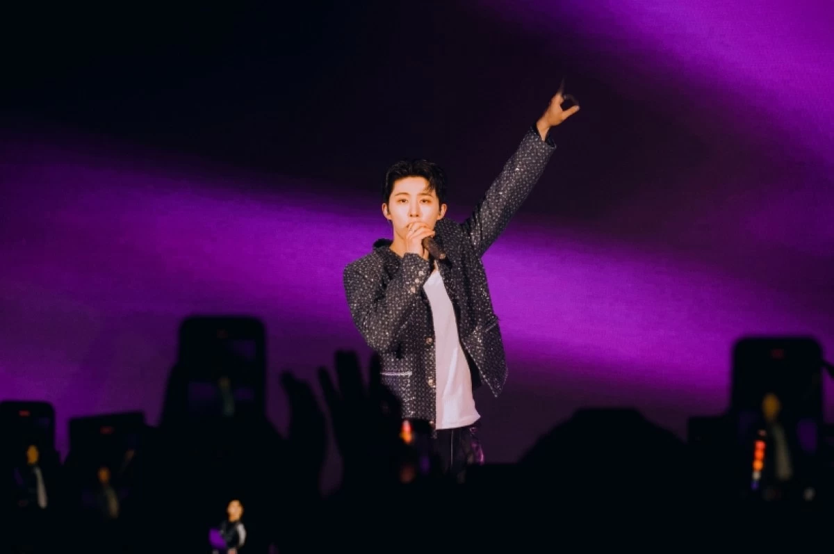 B.I performing at his “The Last Parade Tour in Manila” on Aug. 30 at the SM North EDSA Skydome (Photo courtesy of Diadema Paiso)