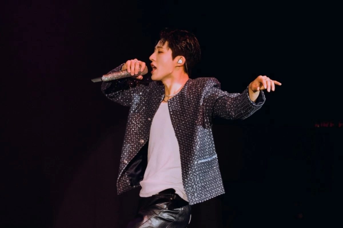 B.I performing at his “The Last Parade Tour in Manila” on Aug. 30 at the SM North EDSA Skydome (Photo courtesy of Diadema Paiso)