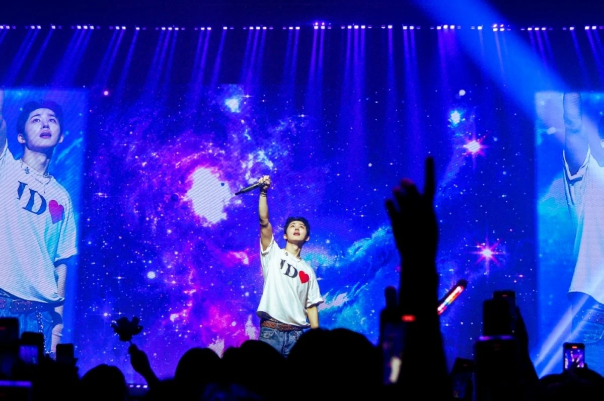 B.I performing at his “The Last Parade Tour in Manila” on Aug. 30 at the SM North EDSA Skydome (Photo courtesy of Diadema Paiso)