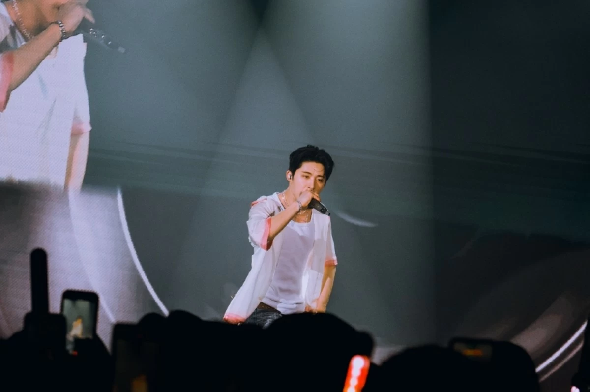 B.I performing at his “The Last Parade Tour in Manila” on Aug. 30 at the SM North EDSA Skydome (Photo courtesy of Diadema Paiso)