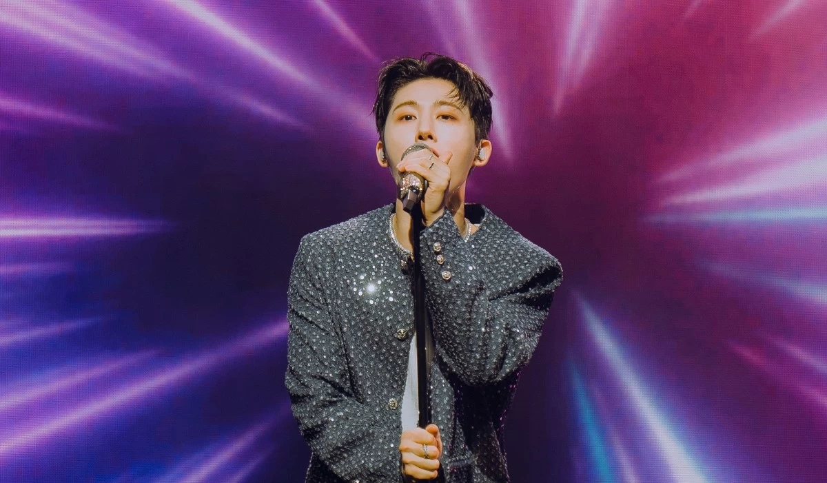 B.I performing at his “The Last Parade Tour in Manila” on Aug. 30 at the SM North EDSA Skydome (Photo courtesy of Diadema Paiso)