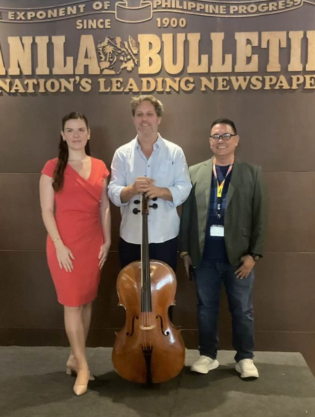 
From left: Hungarian Ambassador to the Philippines Titanilla Tóth, Hungarian cellist Zoltán Onczay, and Robert Requintina, Entertainment Editor, Manila Bulletin.
