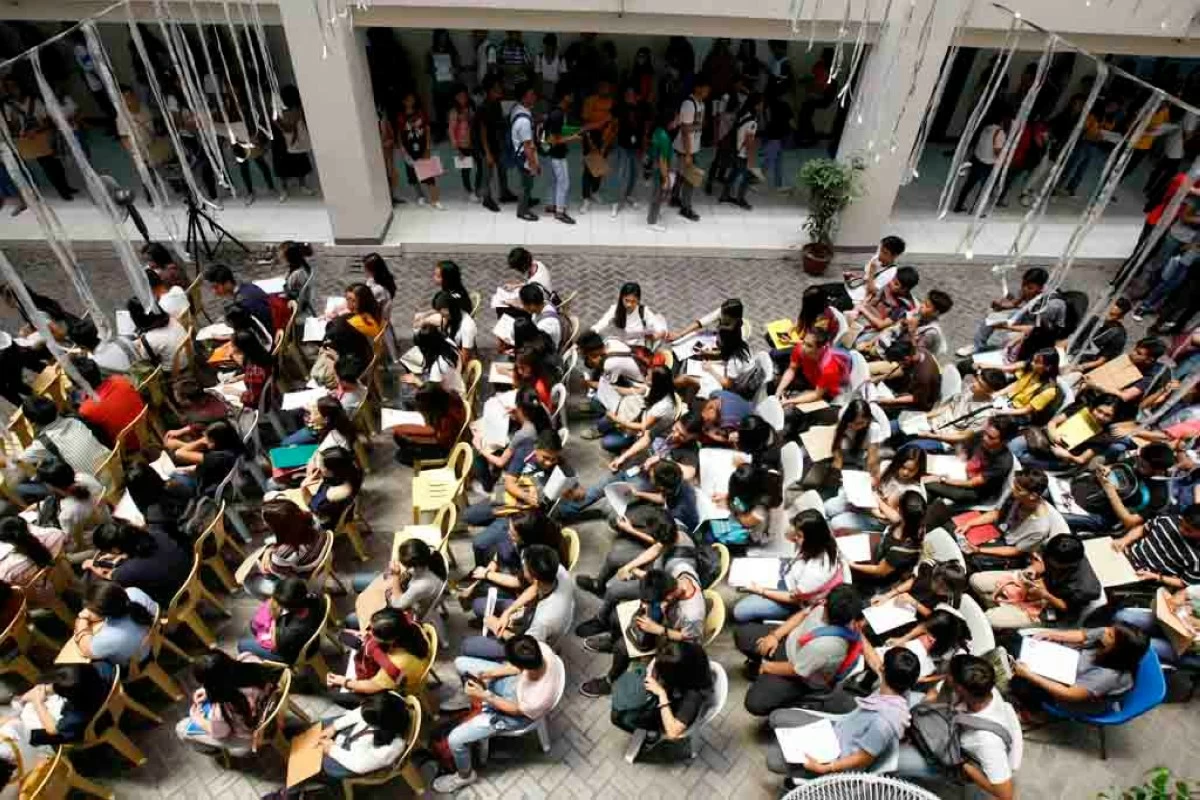 What’s holding the Philippines back? Philippine universities struggle to rise in global rankings, while top Asian institutions continue to climb. (MARK BALMORES / MANILA BULLETIN / FILE)