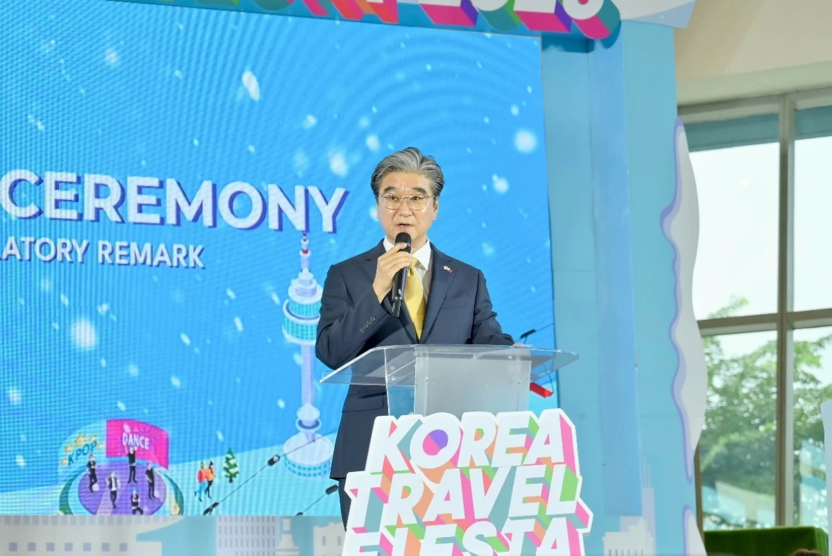 Consul General Sang Seung Man of the Embassy of the Republic of Korea in the Philippines delivers his Congratulatory Message
