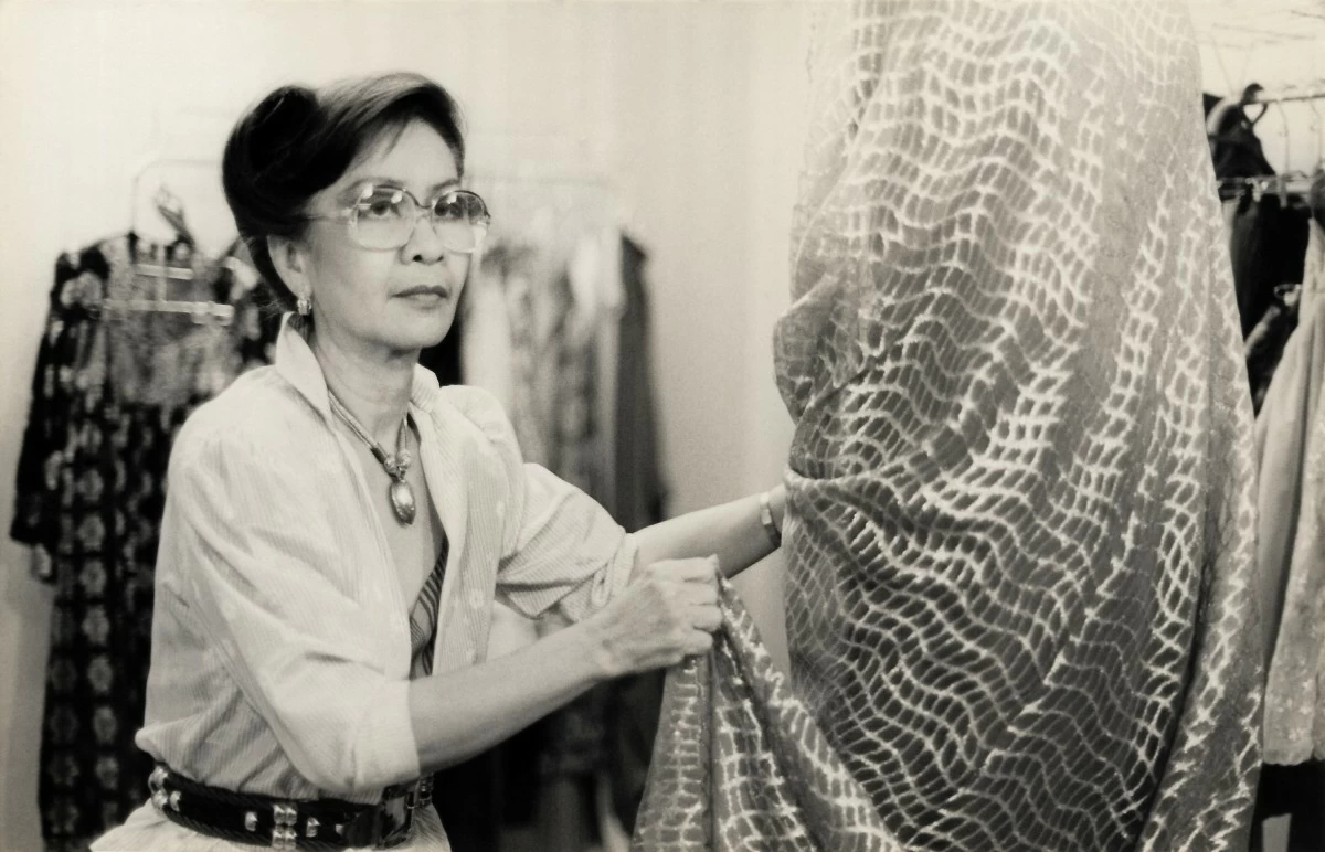 FASHIONISTA ICON National Artist for Design Salvacion Lim Higgins at work, photographed by her daughter Sandra in 1983