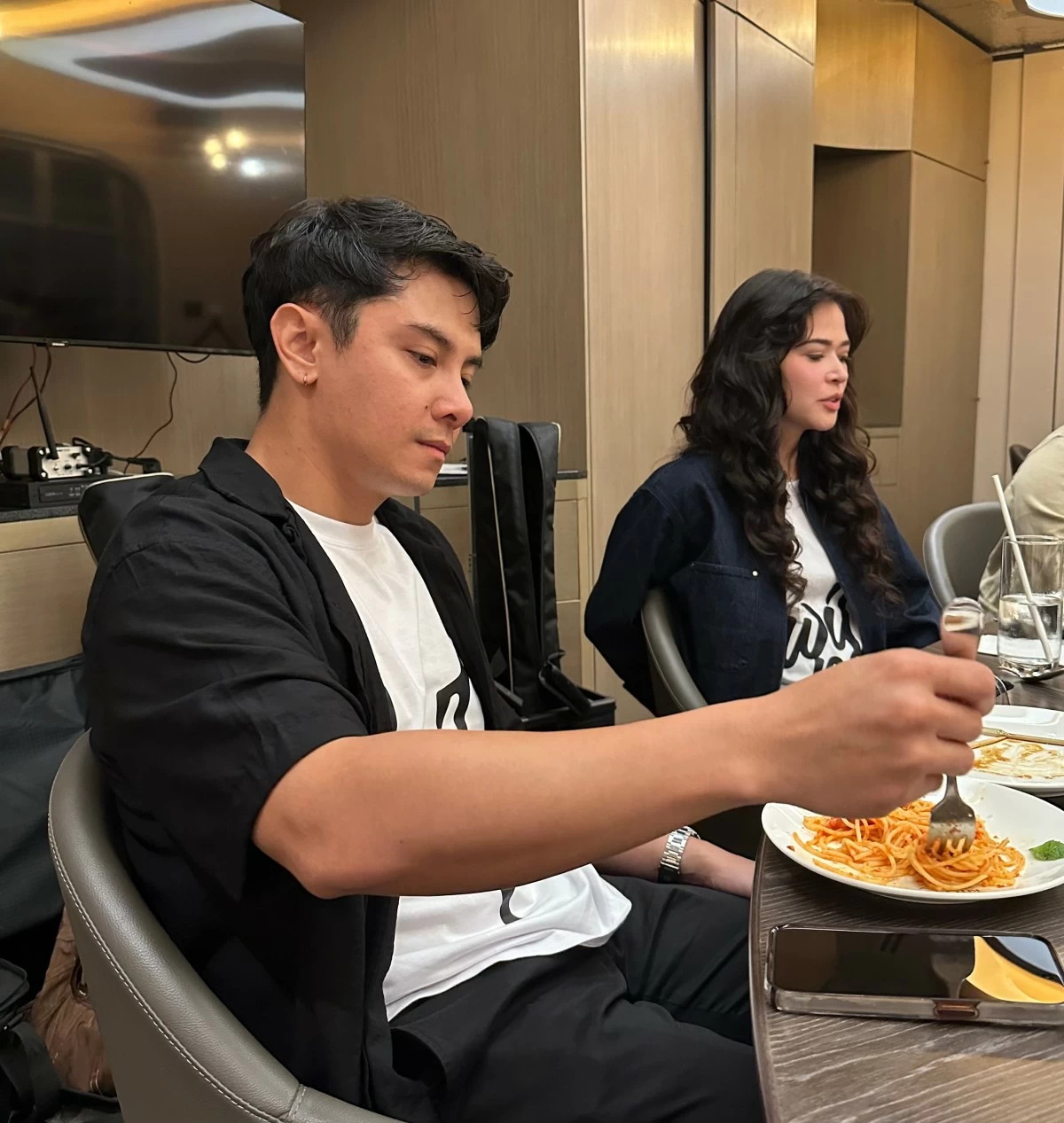An upcoming Sit Down will have Bela Padilla and JC Santos, lead stars of 100 Awit Para Kay Stella, as our guests. Seen here during the food break after taping.