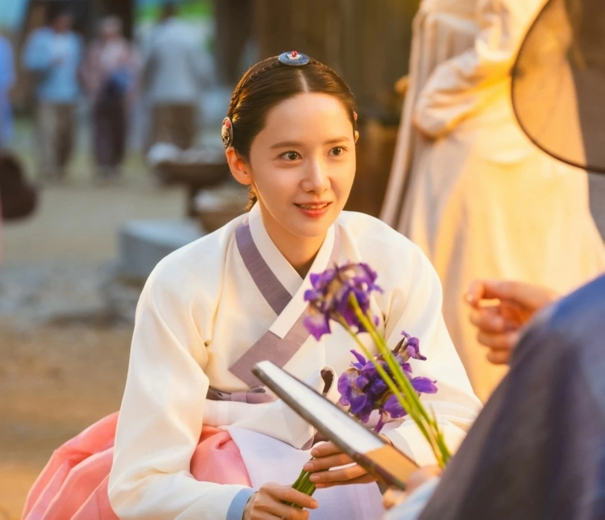 Yoona in episode 6 of “Bon Appétit, Your Majesty” (tvN)