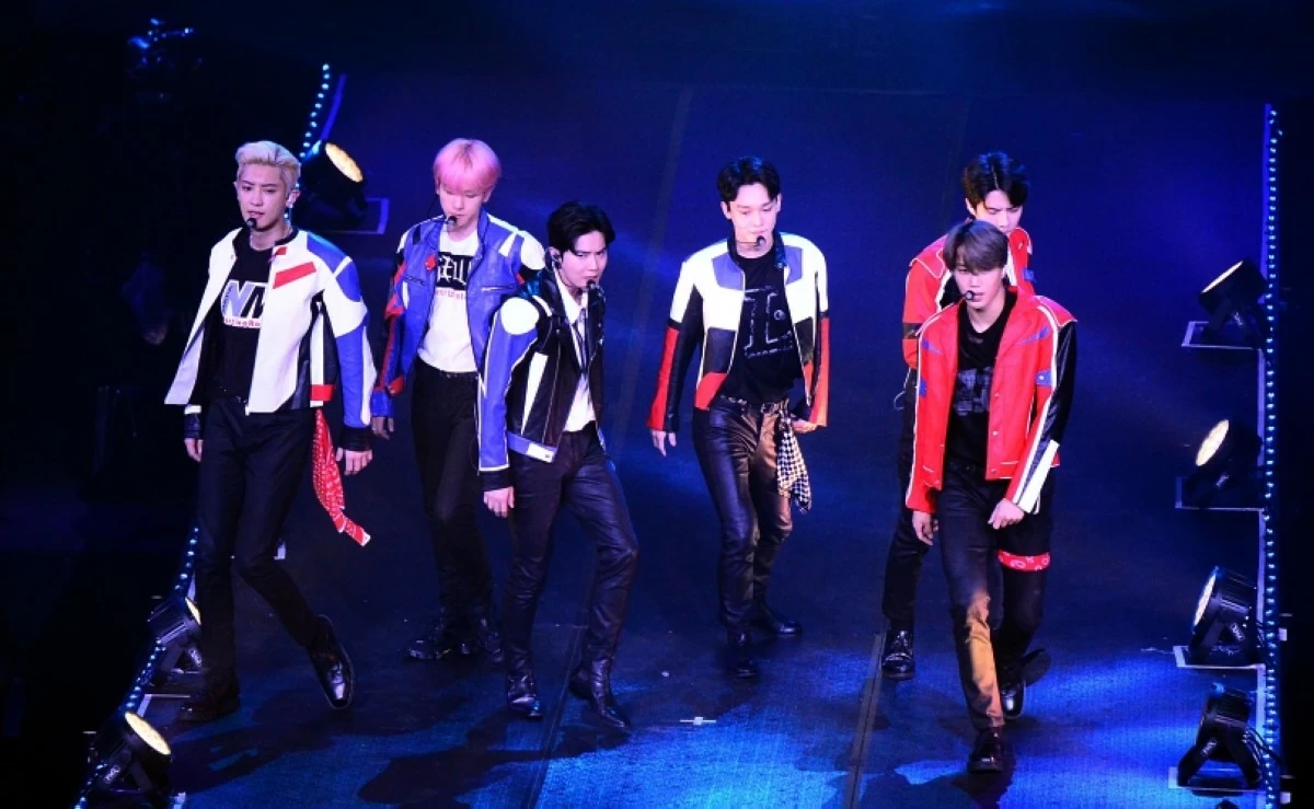 EXO performing at their “Planet #5: The EXplOration” concert in Manila in August 2019 (Jonathan Hicap)