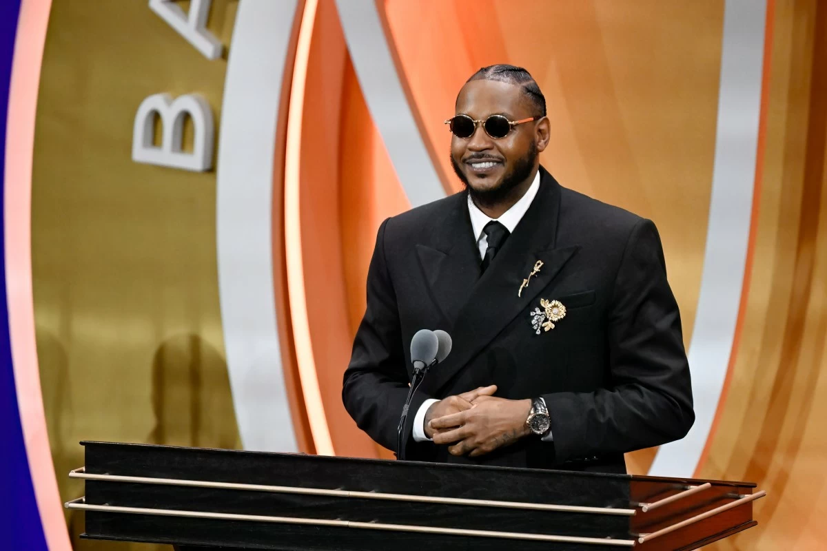 Carmelo Anthony speaks during his enshrinement in the Basketball Hall of Fame, Saturday, Sept. 6, 2025, in Springfield, Mass. (AP Photo/Jessica Hill)