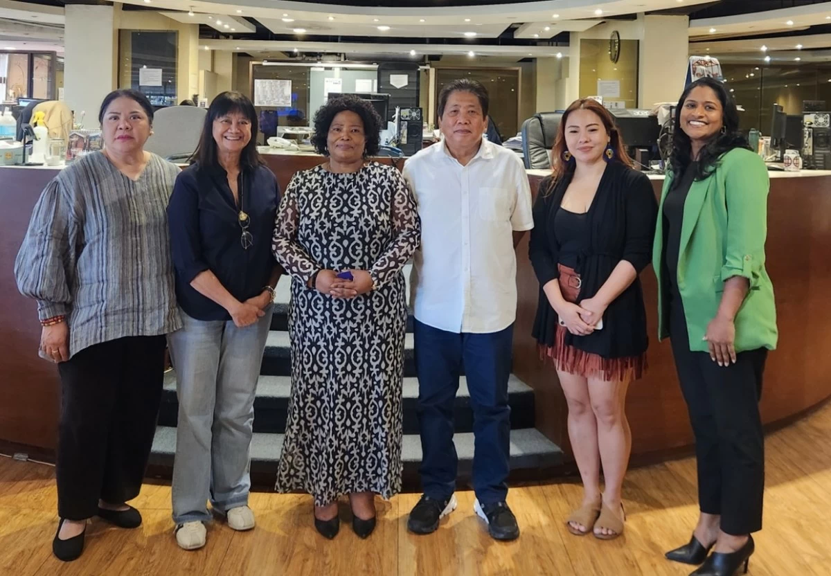 Senior Editor Isabel De Leon, Executive Editor Pinly Colmenares, Ambassador Radebe-Netshitenzhe, Publisher Sonny Coloma Jr., Lifestyle Editor Krizette Tiffany Chu, and Deputy Head of Mission KC Naidoo.
