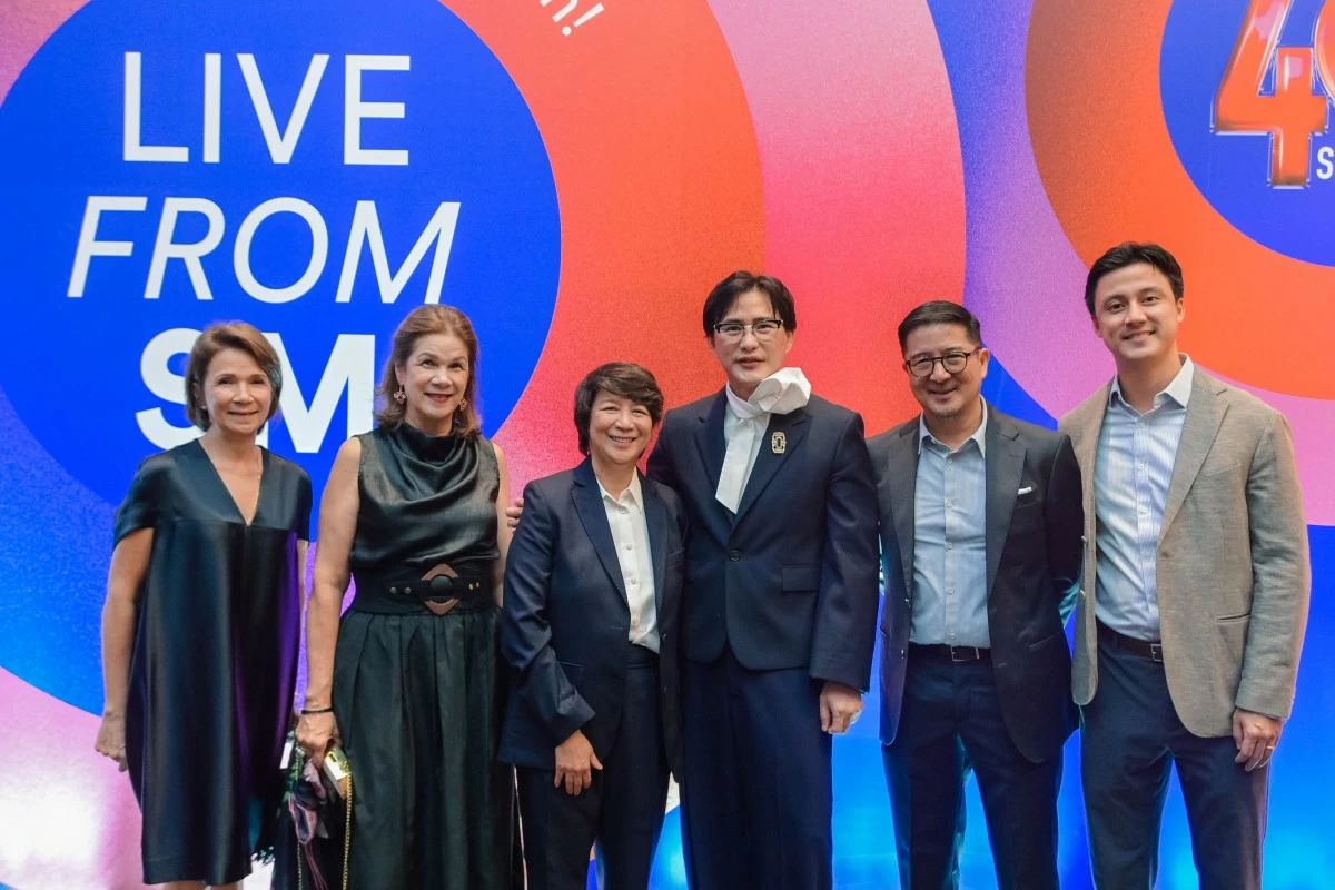 Christina Garcia, Carlyn Trota Salud, Sharon Fuentebella, Steven Tan, Dave Fuentebella, and Martin Garcia