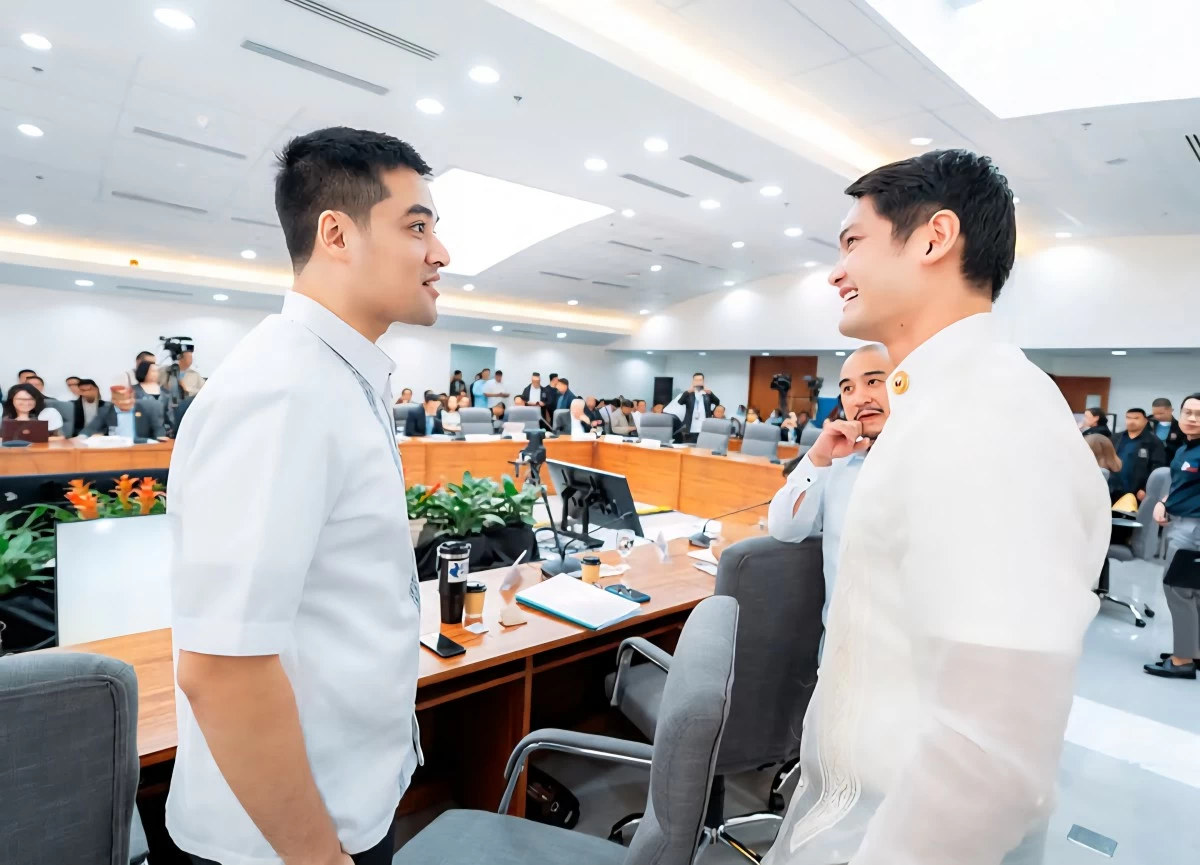 Pasig City Mayor Vico Sotto (left), Negros Occidental 3rd district Rep. Javier Miguel "Javi" Benitez (Facebook)