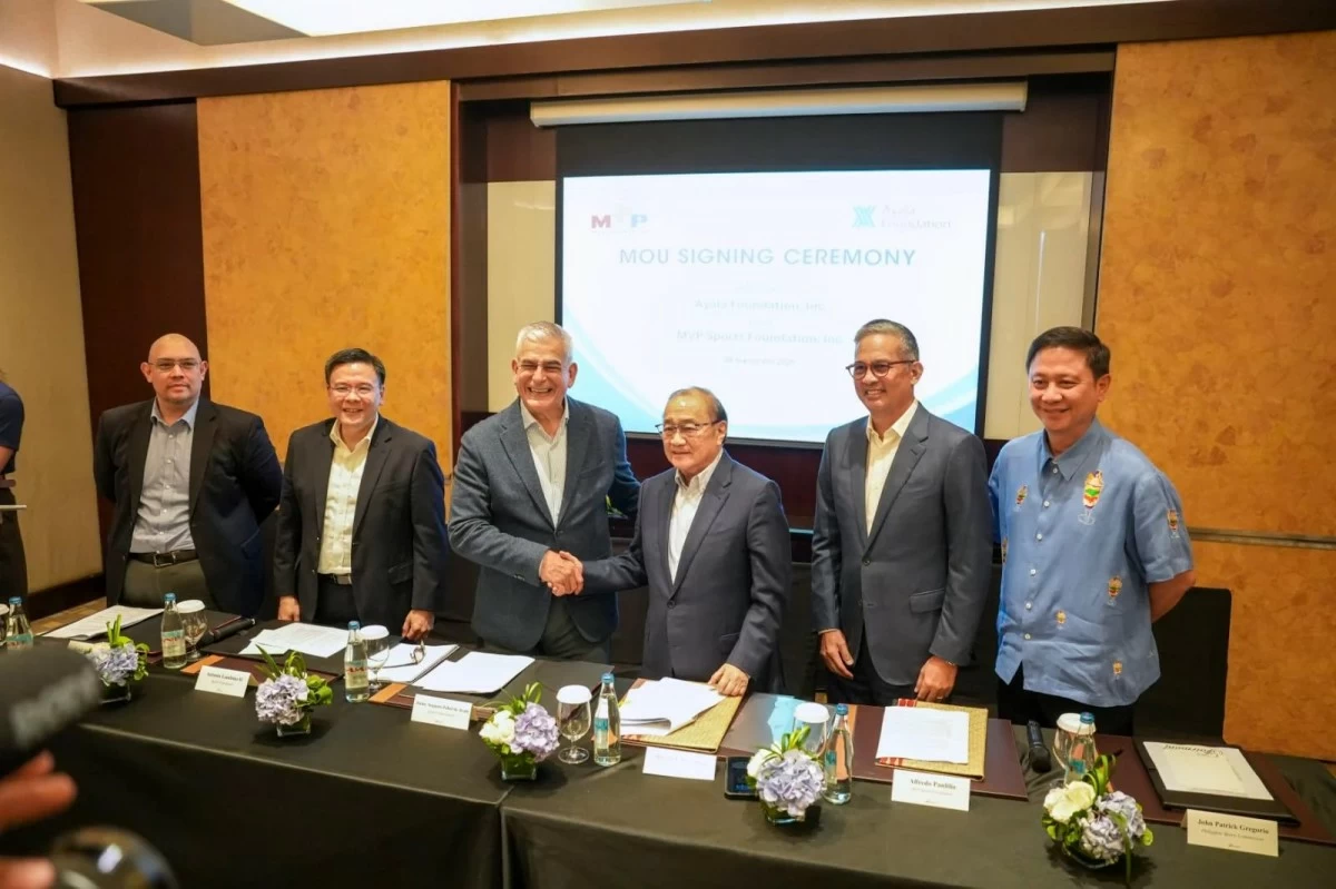 Ayala Foundation, Inc. Chairman Jaime Augusto Zobel de Ayala (third from left) and MVP Sports Foundation, Inc. Chairman Manuel V. Pangilinan (fourth from left) forge a landmark partnership uniting their two powerhouse institutions in a shared mission to uplift Filipino communities through sports excellence during Monday’s MOU signing at the Fairmont Hotel in Makati City. (Contributed photo)