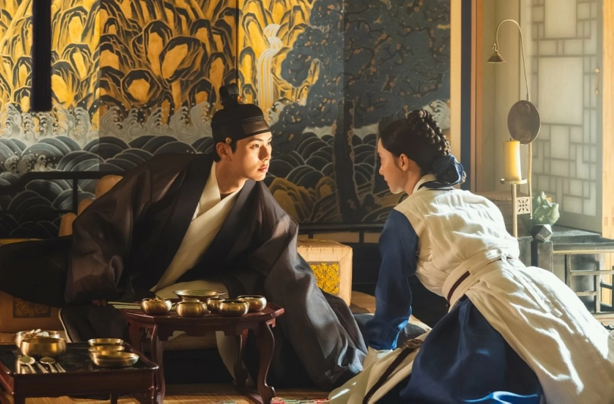 “Bon Appétit, Your Majesty