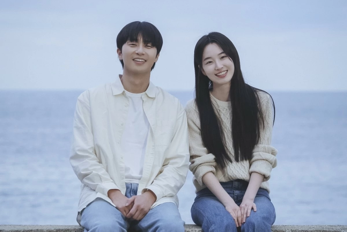 Park Seo-jun and Won Ji-an in "Surely Tomorrow" (Prime Video)