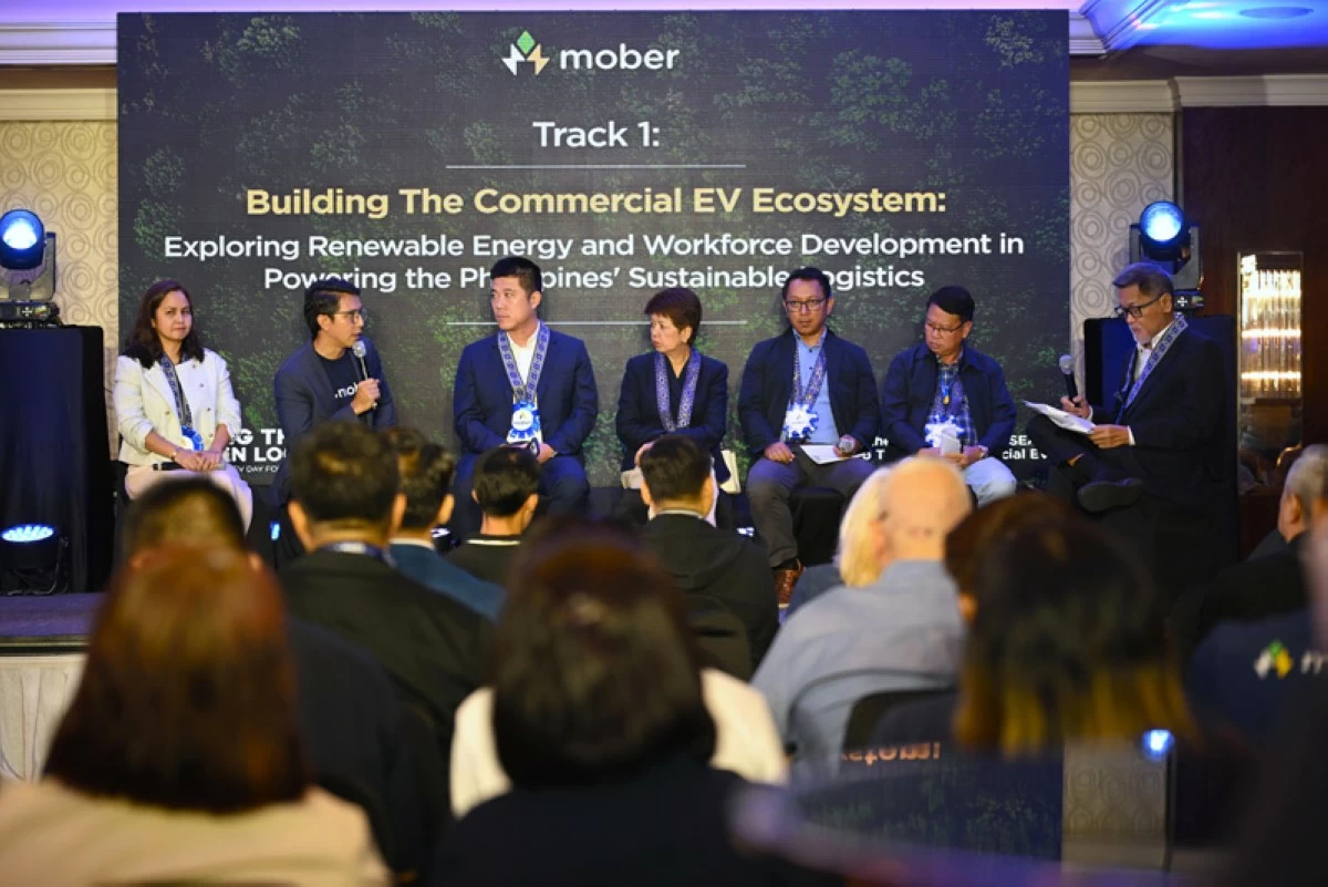 From left: Marie Torres, Director of Environmental, Social, and Governance (ESG) and Impact Sarona Asset Management; Miguel Bermundo, Vice President for People and Sustainability, Mober; Morris Zhou, Group CEO and Co-Founder, Berde Renewables Inc.; Nelly Dillera, Deputy Director General for Partnerships and Community-Based Technical Vocational Education and Training (TVET), Technical Education and Skills Development Authority (TESDA); Elvin Raymond Garcia; Assistant Division Chief of the Heavy Industries Division, Manufacturing Industries Service, Board of Investment (BOI), Department of Trade and Industry (DTI); Engr. Andresito Ulgado, Officer-in-Charge Chief of Electric Vehicle Industry Management Division, Department of Energy; and Guillermo Luz, Chairman, Liveable Cities Philippines.