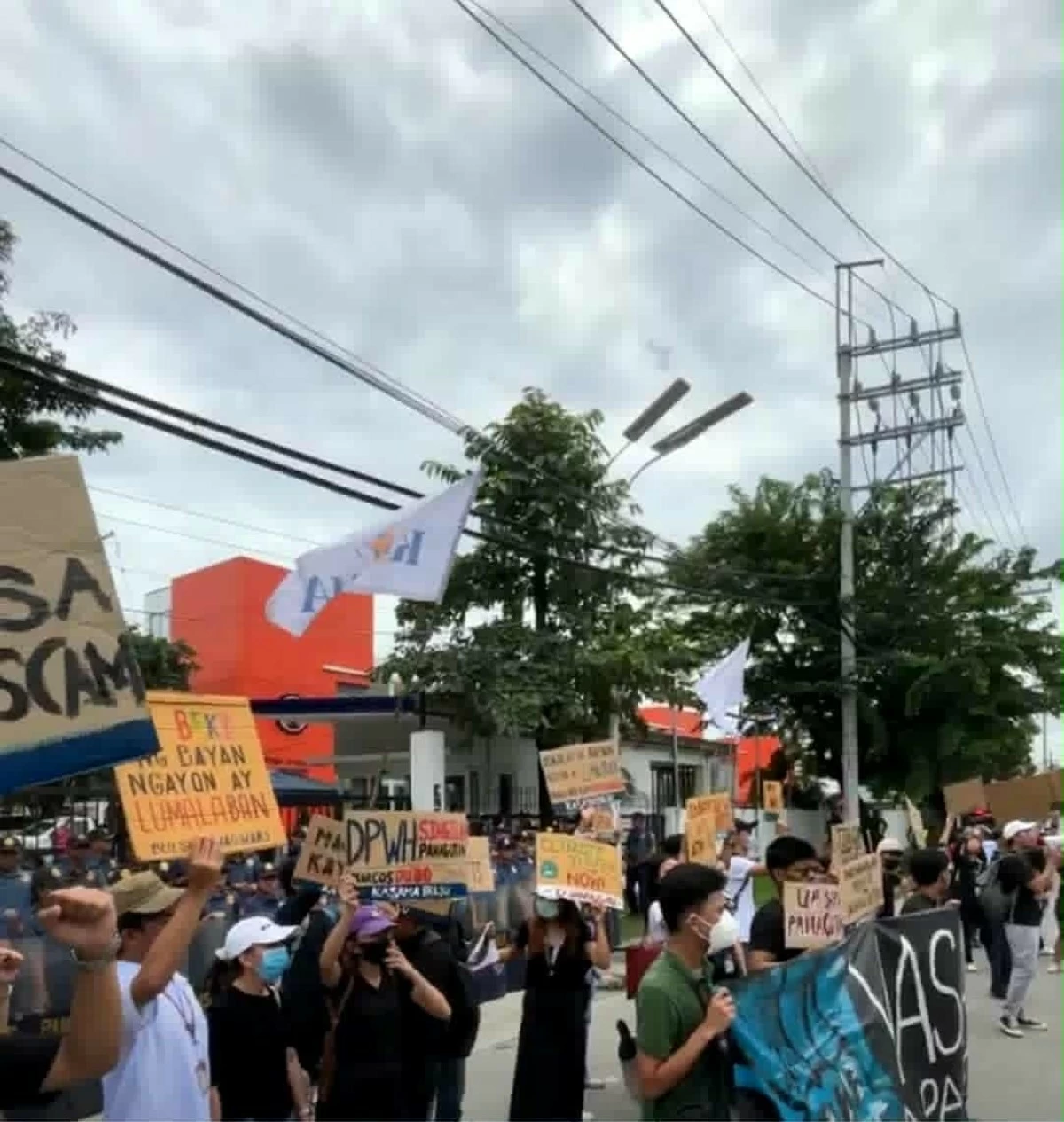 At least 30 youths held a protest rally against the alleged flood control project anomaly in front of the Department of Public Works and Highways (DPWH) Bulacan First District Office in the City of Malolos, on Thursday, Sept. 11, 2025. (Freddie Velez)