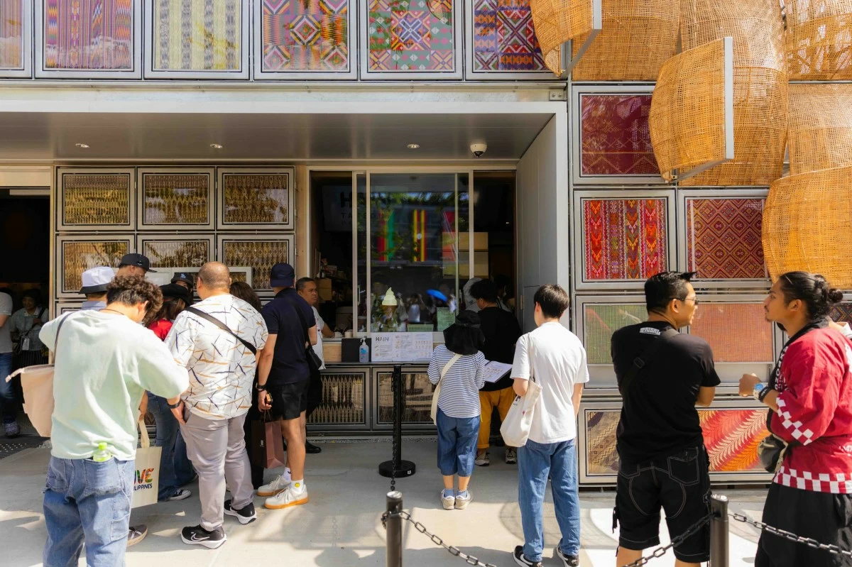 Visitors line up at ‘Hain’ by Via Mare counter at Expo Osaka 2025